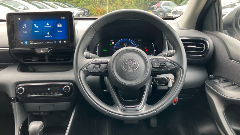 Toyota Yaris 1.5 Hybrid Design 5dr CVT Hybrid Hatchback